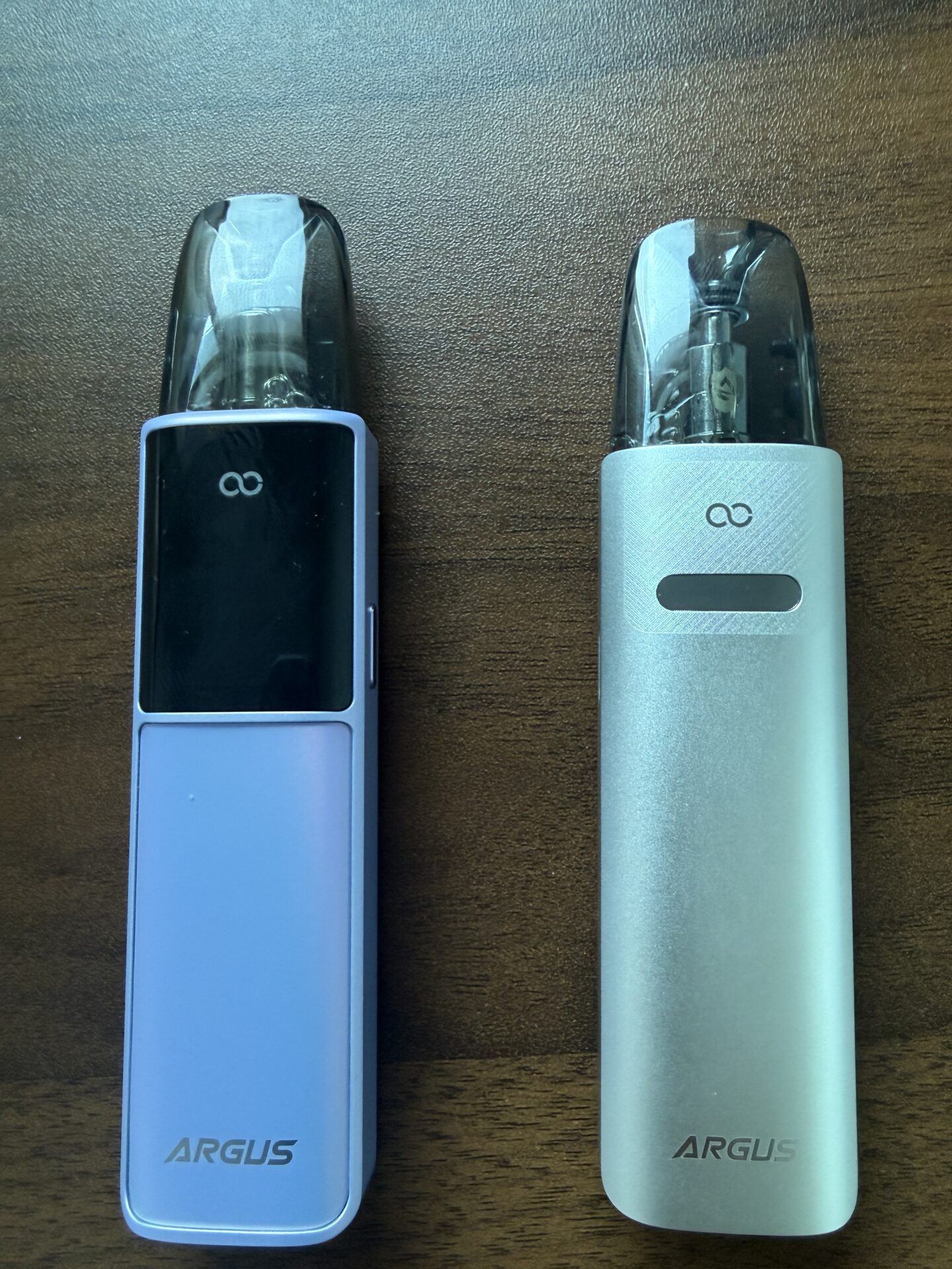 Front comparison of VOOPOO ARGUS G4 and ARGUS G4 Mini devices