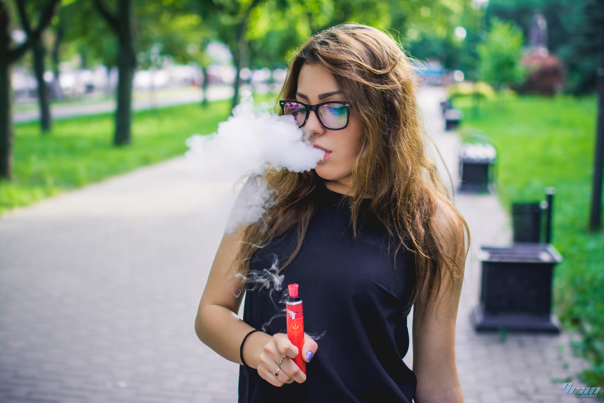Best Vaping Girls at Vape HK Today - 2019 March Latest Hot Pictures.