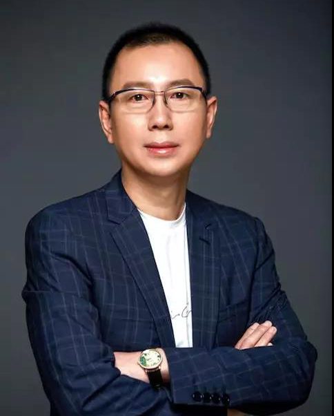 dr. v Founder of HMI Group, Tan Xin