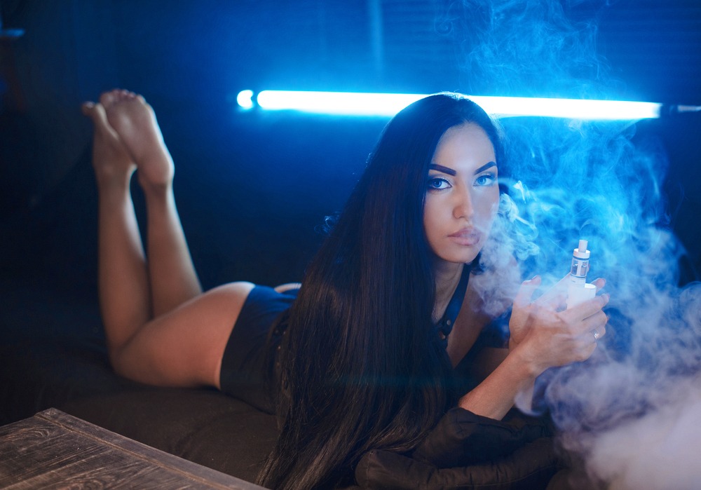 vape girl