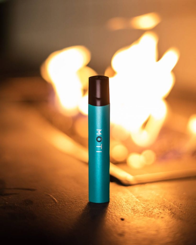 5 reasons why celebrities love vaping