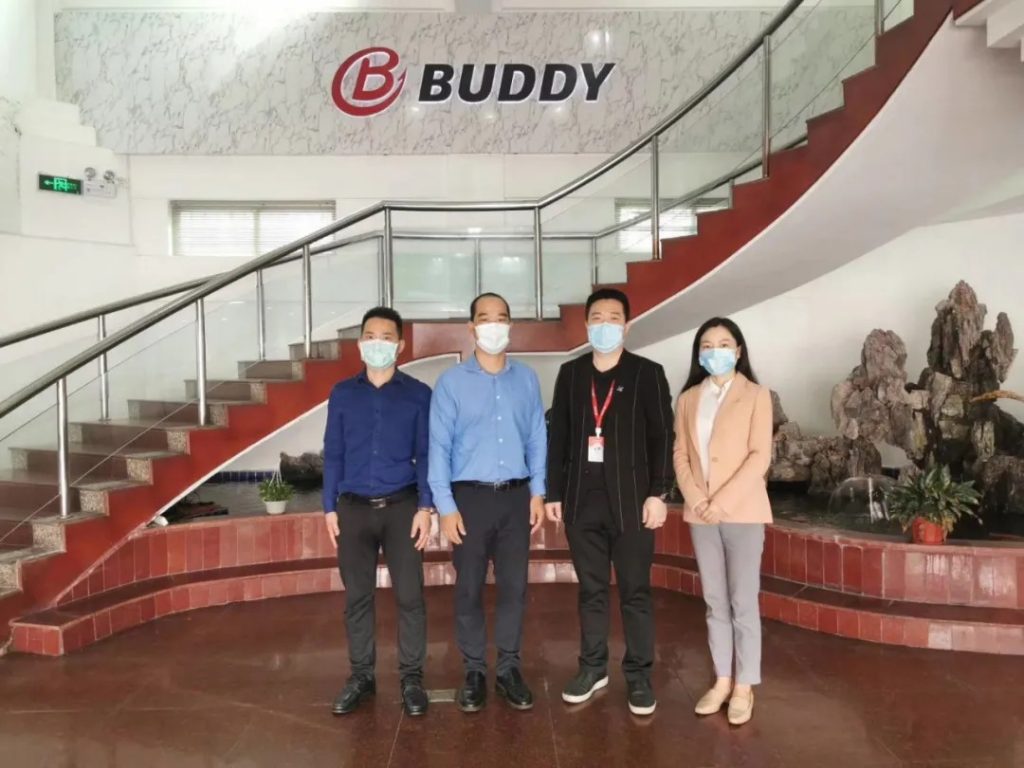 Group photo of the Secretariat and Buddy Chairman Liu Xiang